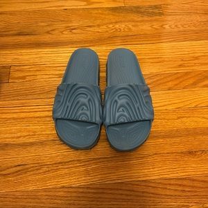 Salehbembury Slides size 10